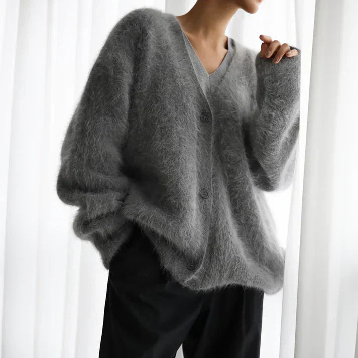 Women's beige cashmere cardigan with loose fit