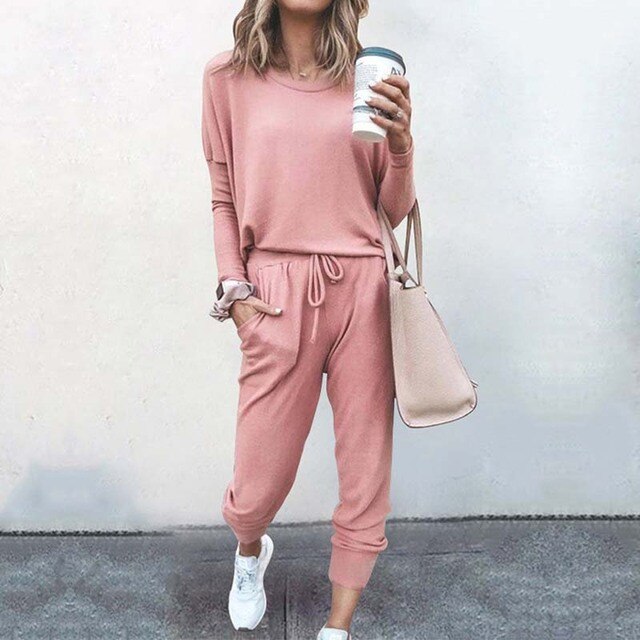 Women's tracksuit set, available in multiple colourways, product photo