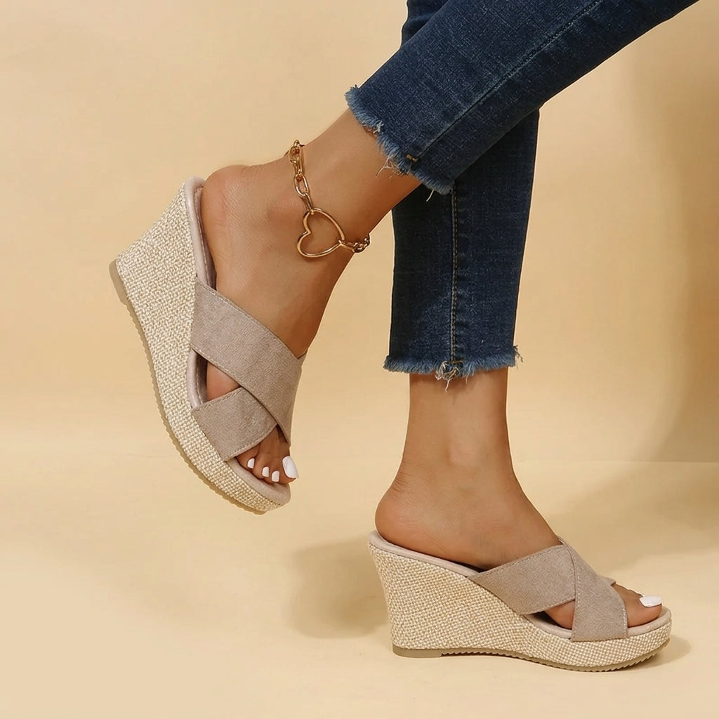 Women's colour-block wedge sandals, available in multiple colourways, photo 4