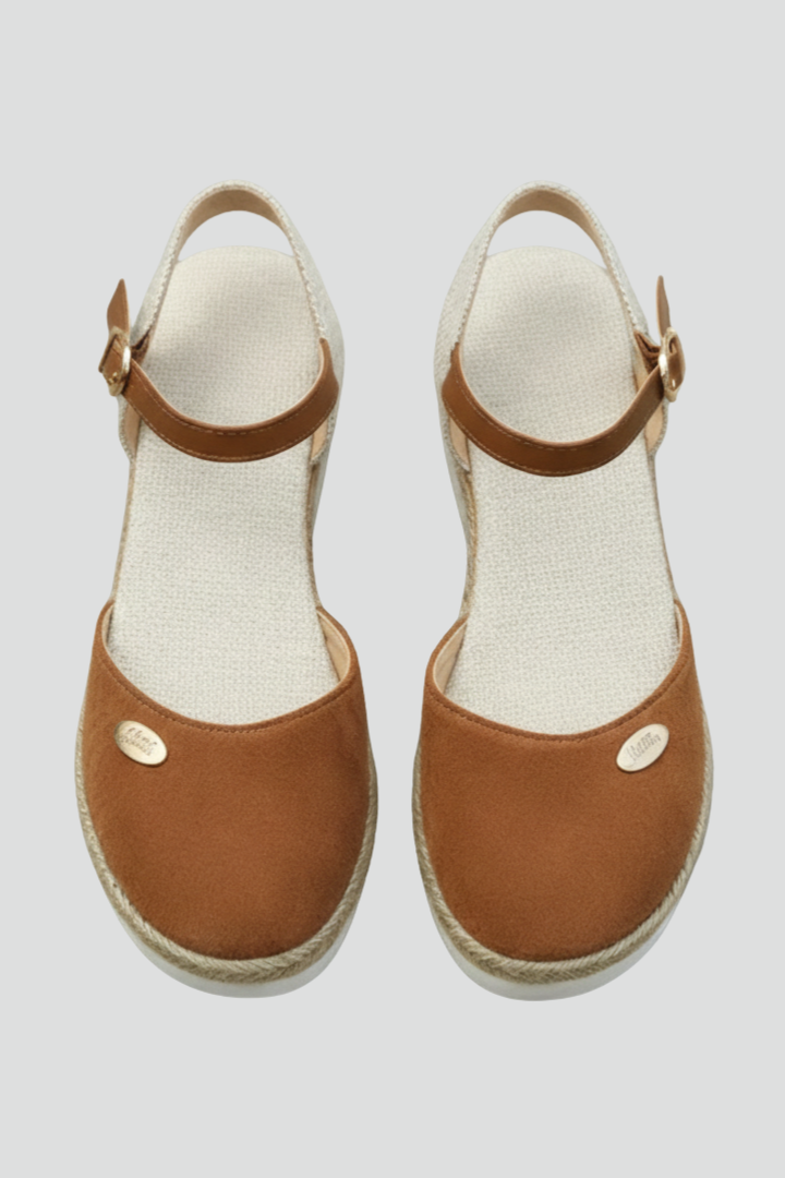 Black espadrille sandals, jute-wrapped platform detail close-up