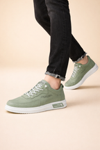 men's low-top lace-up street sneakers