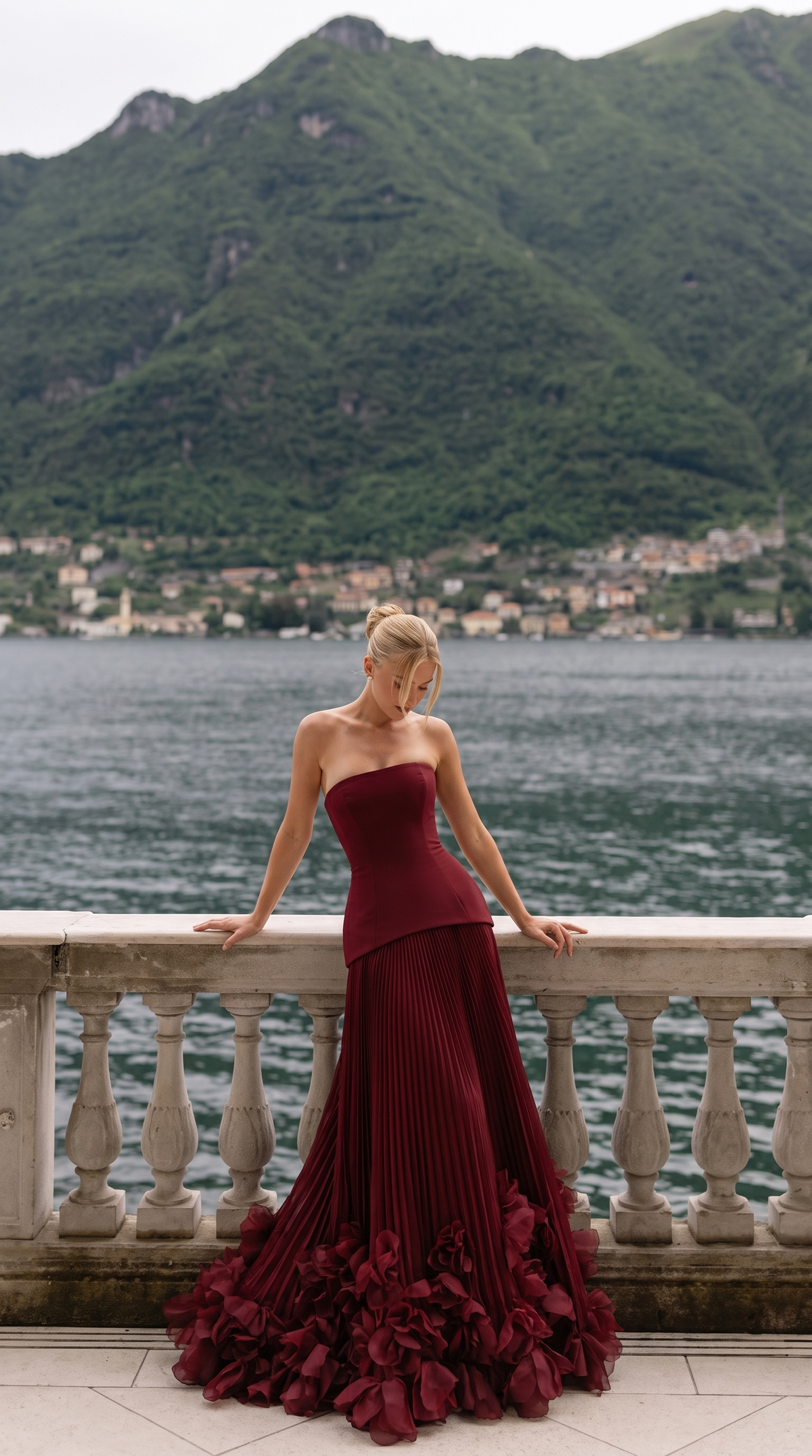 Women's floral maxi dress, available in multiple colourways, product photo 9