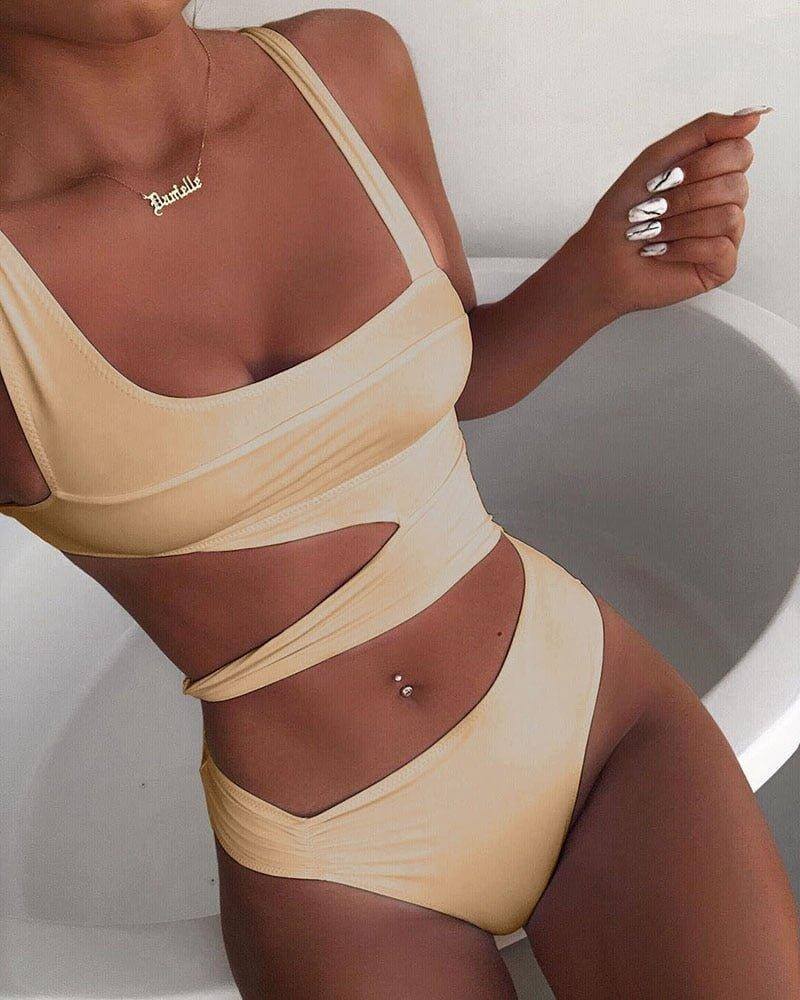 Women's Padded Push-Up One-Piece Swimsuit for Summer Beach Days — Nude